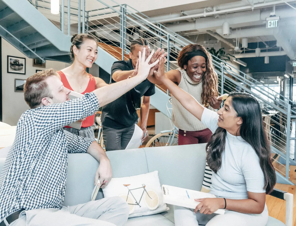 Una agencia de marketing que concreta nuevos clientes como partner ventasxmayor.com.pe